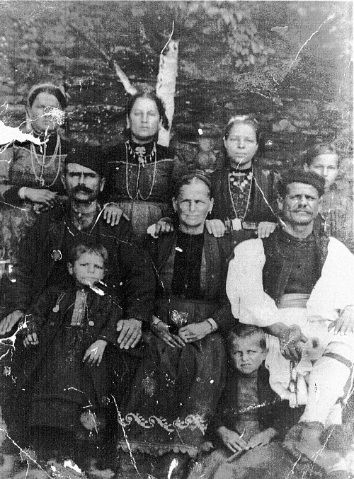 Οικογένεια Τριανταφύλλου, Κοκκινοπλός 1910-1920. (Στίκος Γ.)