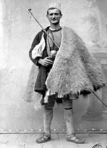 Ο Ζήσης Ν. Δαρδακούλης στη Ρέσνα το 1905